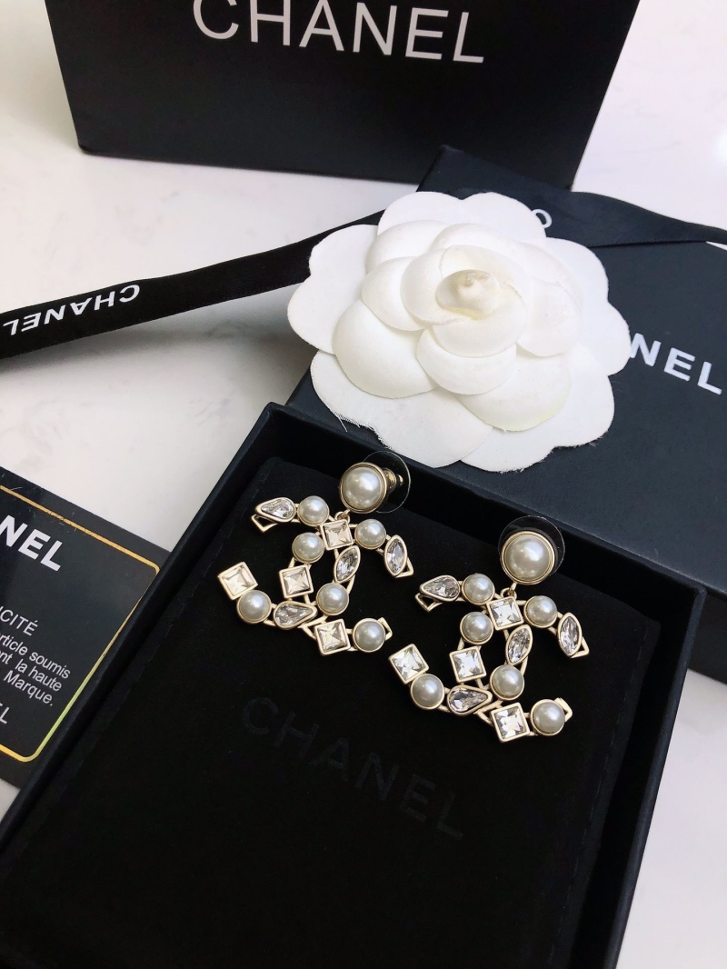 Ch**el earrings